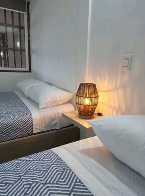 Standard Room | Individually decorated, individually furnished, iron/ironing board - M2-J HABITACION EN CENTRO HISTORICO (Cartagena)