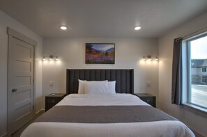 6 bedrooms, iron/ironing board, travel cot, free WiFi