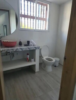 Individually decorated, individually furnished, iron/ironing board - M3-J HABITACION EN EL CENTRO HISTORICO (Cartagena)