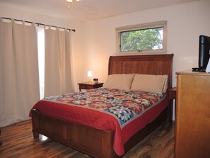 4 chambres, fer et planche à repasser, Wi-Fi gratuit, draps fournis