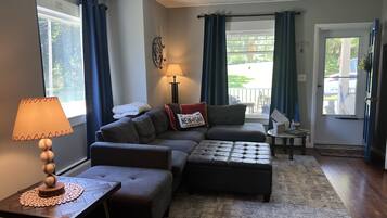 Smart TV, DVD player