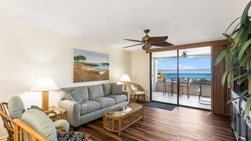 Condo, Multiple Beds (Holualoa Bay Villas#105) | Living room