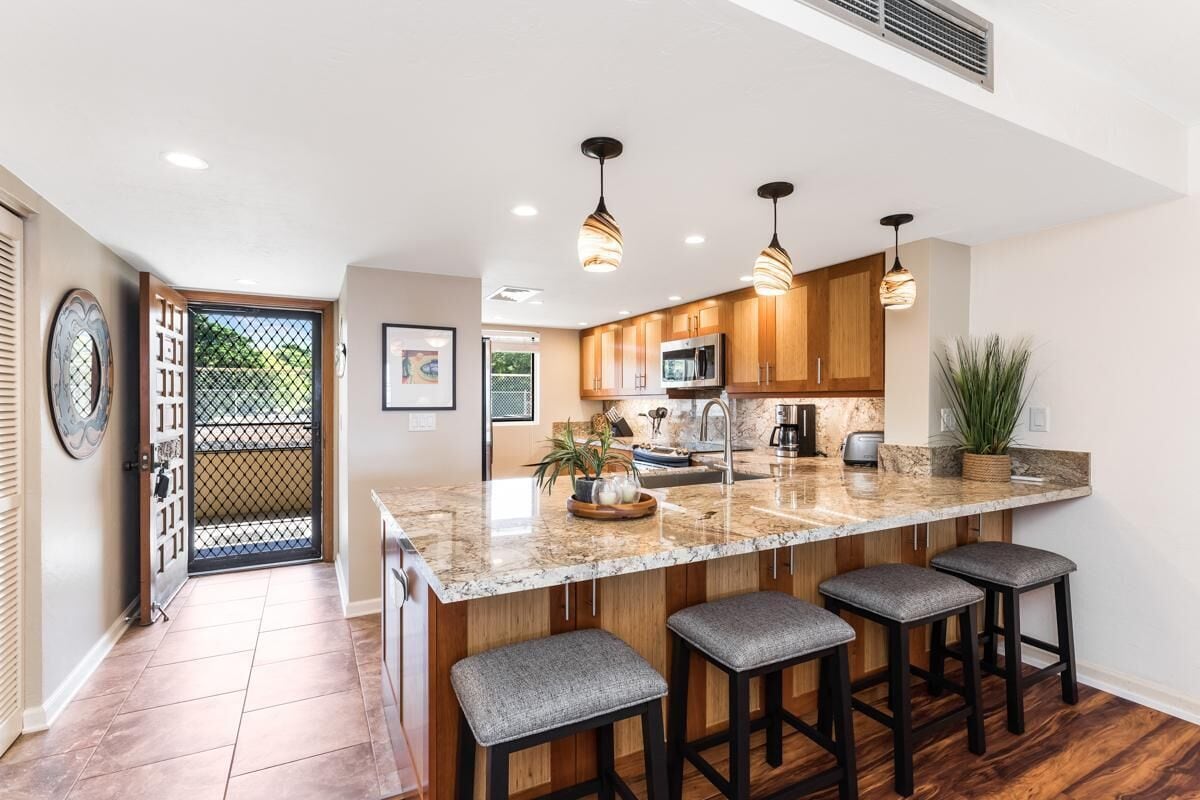 Condo, Multiple Beds (Holualoa Bay Villas#105) | Private kitchen