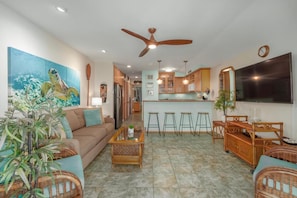 Condo, 1 Queen Bed with Sofa bed (Kona Isle C38) | Living room
