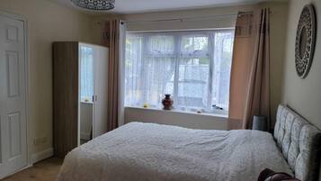 1 bedroom, iron/ironing board, free WiFi, bed sheets