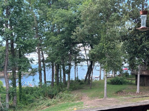 Toledo Bend / Water view / Beach access / Gameroom