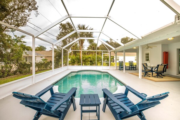 حمّام سباحة خارجي، حمّام سباحة مُدفَّأ