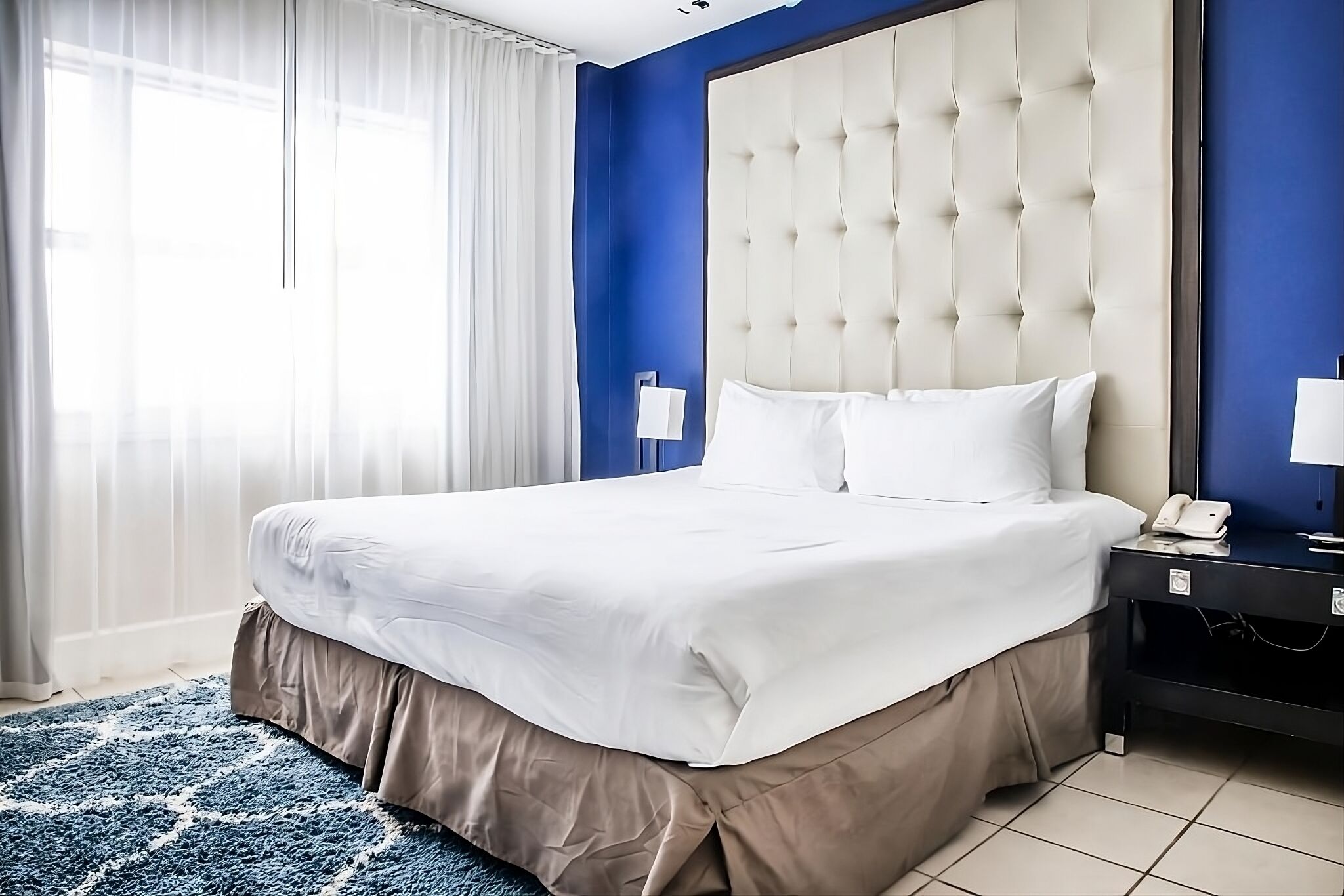 4 Restful King Suites at The Sagamore Hotel South Beach, Onsite Pool!