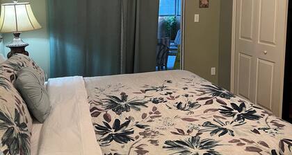 A beautiful clean home, ready to receive guests, in a cozy ambient setting.