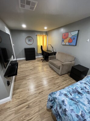 1 camera, una scrivania, Wi-Fi, accesso in sedia a rotelle