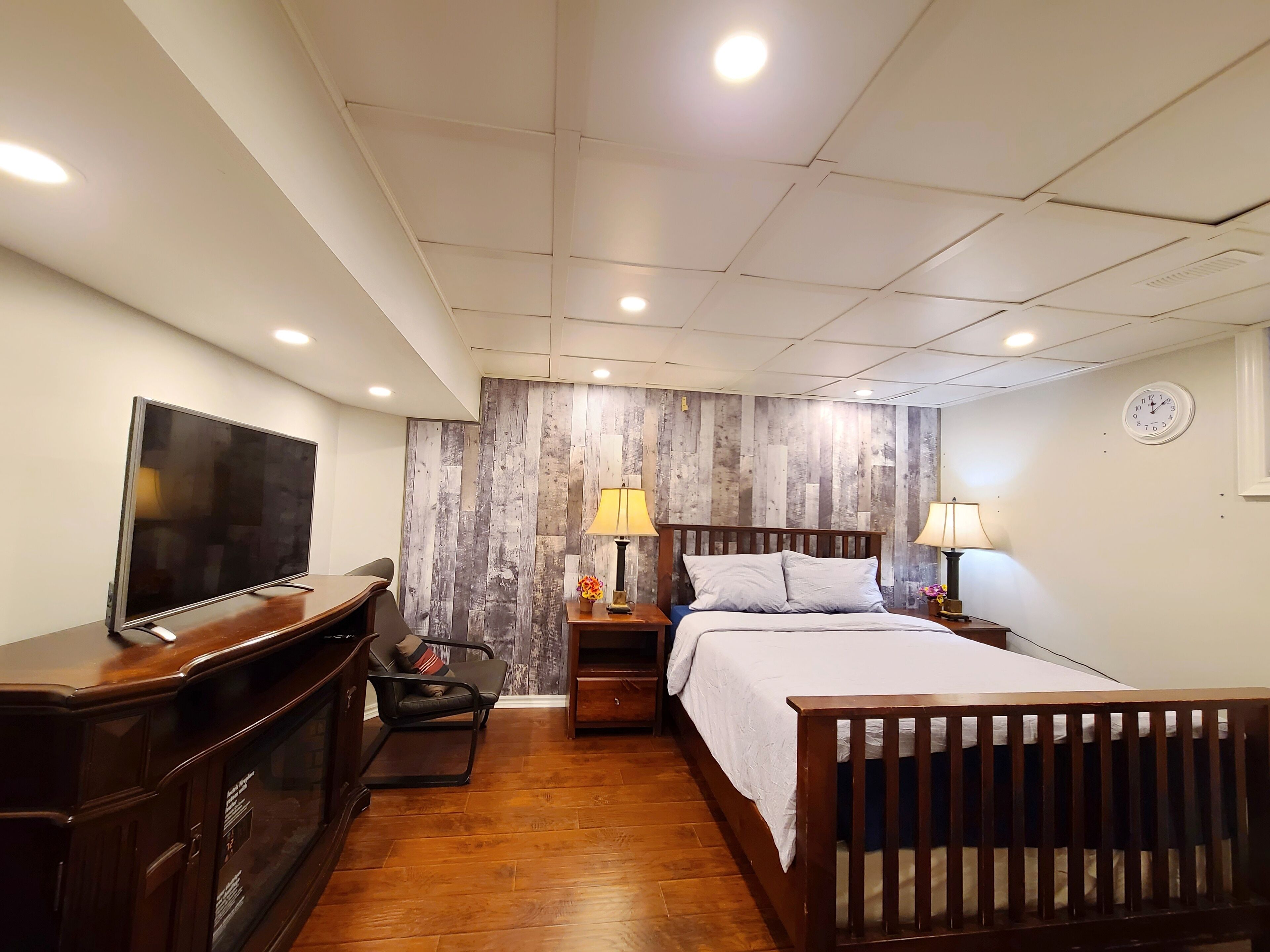 2 bedrooms, desk, iron/ironing board, free WiFi