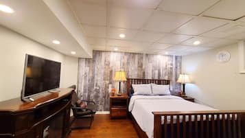 2 bedrooms, desk, iron/ironing board, free WiFi