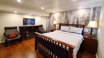 2 bedrooms, desk, iron/ironing board, free WiFi