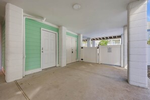 Property grounds - 5BR Sleeps 14 - Pvt Pool - Walk to Beach (11313) (Surfside Beach)