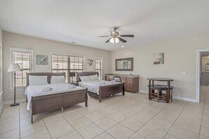 5 chambres, fer et planche à repasser, Wi-Fi gratuit, draps fournis