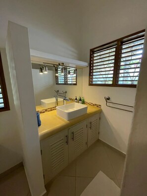 Shower, towels, toilet paper