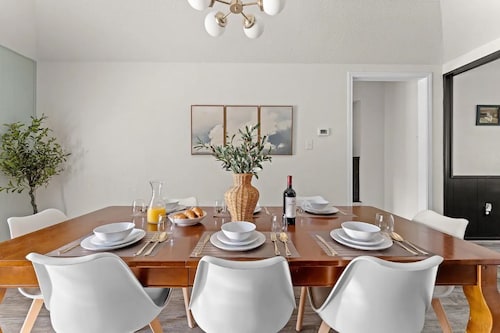 Villa D’Oro, Pool, Jacuzzi, Retro-Arcade & Fire Pit