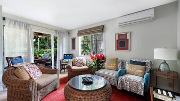 Condo, 1 King Bed (Keauhou Kona Surf & Racquet Club#10) | Living room