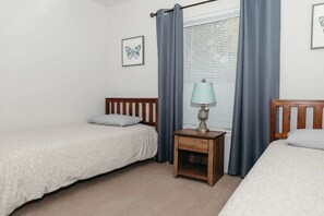 4 bedrooms, in-room safe, iron/ironing board, free WiFi
