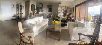 Beachfront villa with breathtaking views of the Gulf of Sagone!