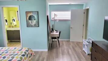 1 bedroom, desk, iron/ironing board, free WiFi