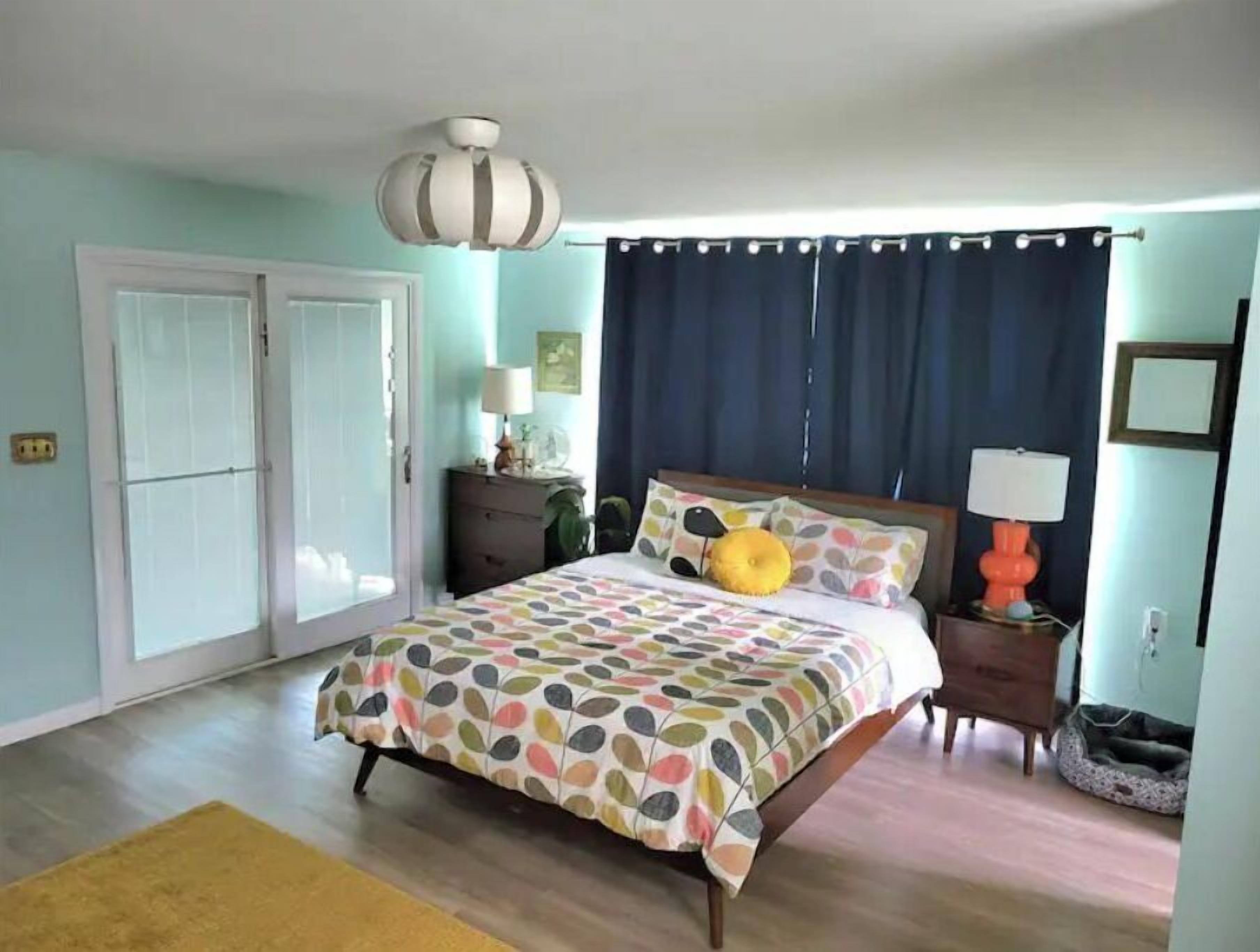 1 habitación, escritorio, tabla de planchar con plancha y wifi gratis 