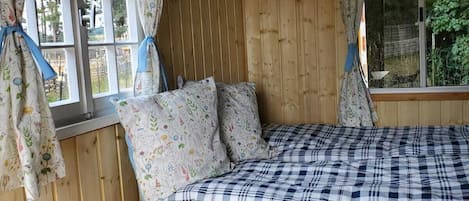 1 habitación, wifi y ropa de cama