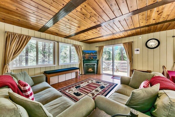 Smart TV, fireplace, foosball