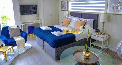 Catharine House by condokeeper