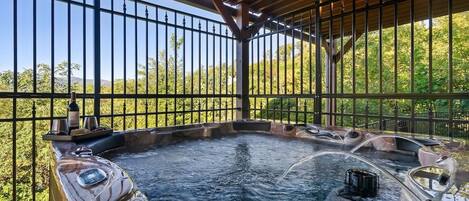 Outdoor spa tub