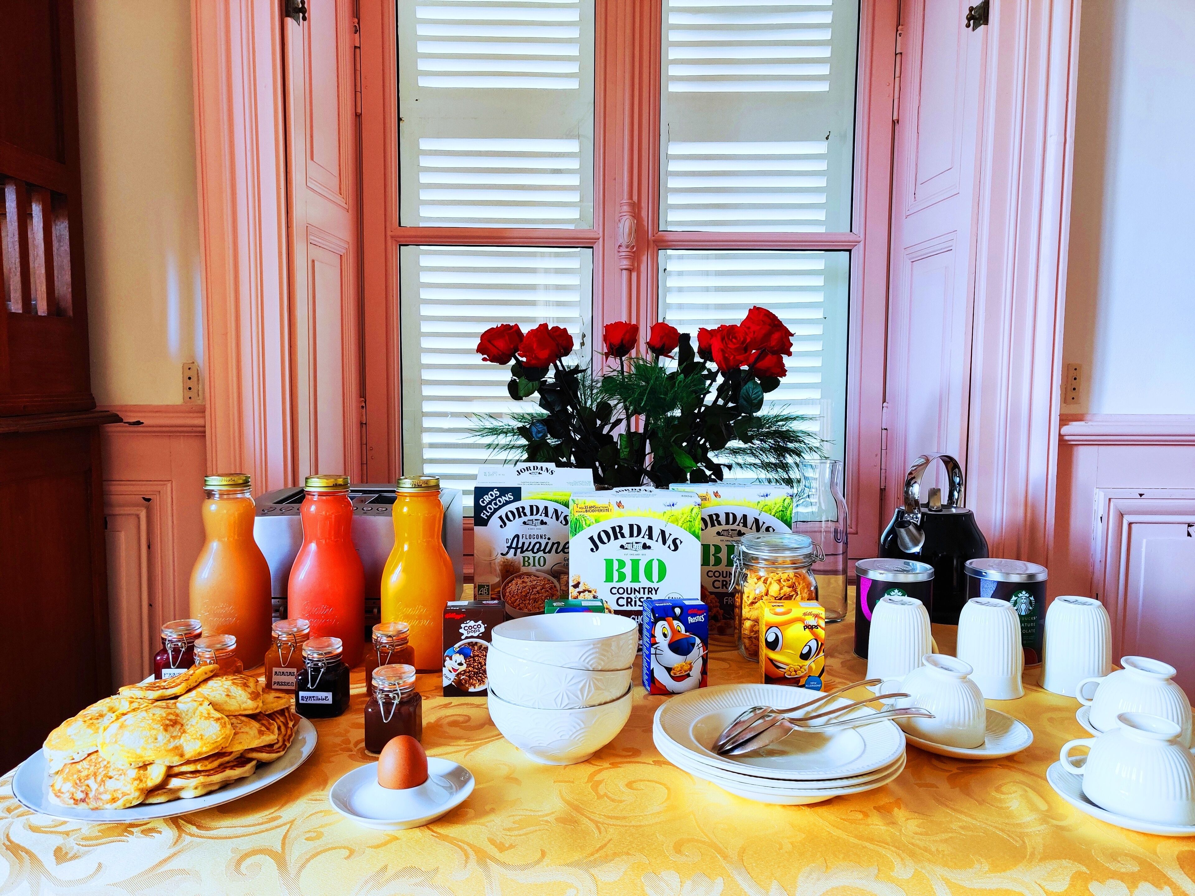 Sudah termasuk sarapan ala kontinental setiap hari