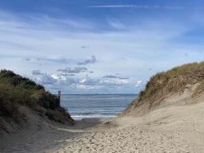 Beach nearby, sun loungers - Charmantes Ferienhaus in Meeresnähe (Zonnemaire)
