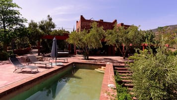 Utomhuspool