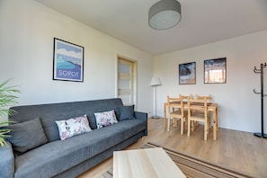 Apartment | 1 bilik tidur, peralatan tempat tidur premium, seterika/papan seterika 