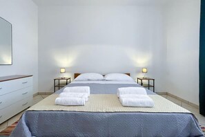 อพาร์ทเมนท์, เตียงควีนไซส์ 2 เตียง | 2 ห้องนอน, Wi-Fi ฟรี, ผ้าปูที่นอน