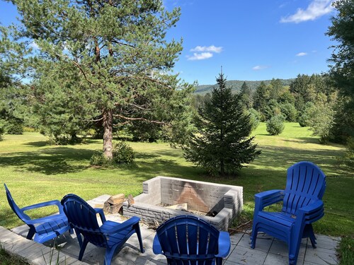 At Home Base IV, 1 of 4 units. You'll feel right at home,1/2 mile to Dreams Park