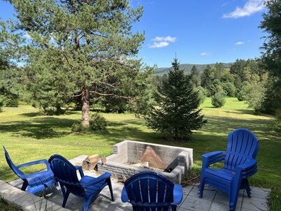 At Home Base IV, 1 of 4 units. You'll feel right at home,1/2 mile to Dreams Park