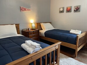 3 habitaciones, tabla de planchar con plancha y wifi gratis 