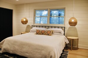 2 habitaciones, tabla de planchar con plancha, wifi y ropa de cama 