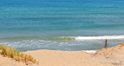 Beach, Sunrise, Views, community pool!