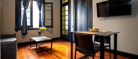 Apartment, 1 Bedroom | Living area