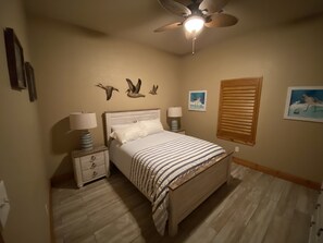 4 chambres, fer et planche à repasser, Wi-Fi gratuit, draps fournis