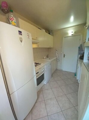 Private kitchen - Appartement 3 Chambres Proche de Paris des Lacs et de la Foret (Meudon)