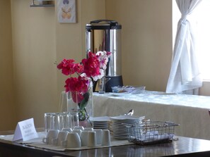 Free daily continental breakfast - Hotel Jkalixto (Arequipa)