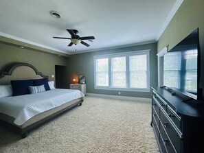 3 bedrooms, free WiFi, bed sheets