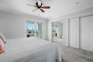 Condo (2 Bedrooms) | Property amenity