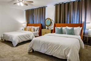 3 多间卧室、办公桌、熨斗/熨衣板、免费 WiFi