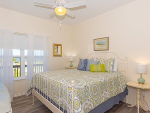House (3 Bedrooms) | Property amenity