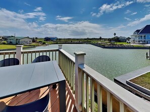 House (3 Bedrooms) | Property amenity