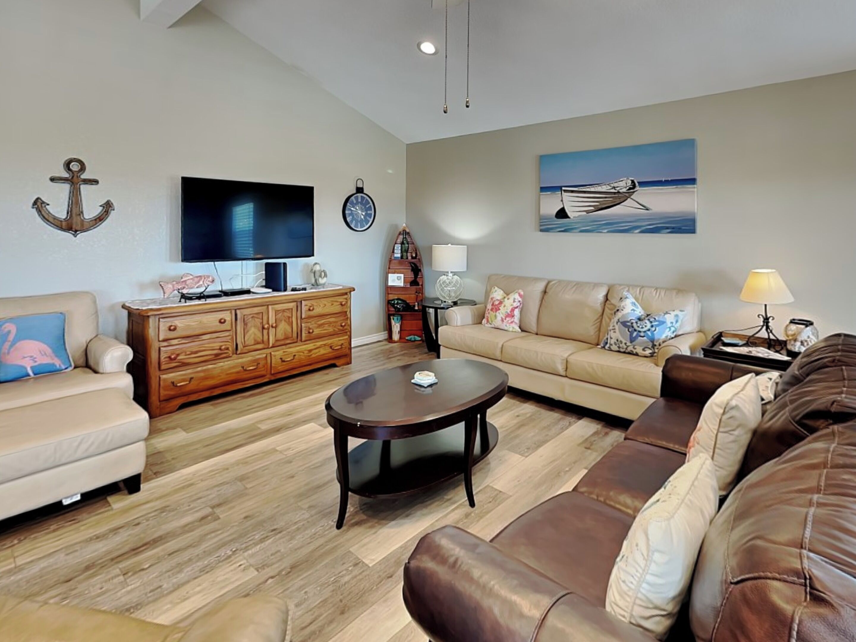 House (3 Bedrooms) | Property amenity